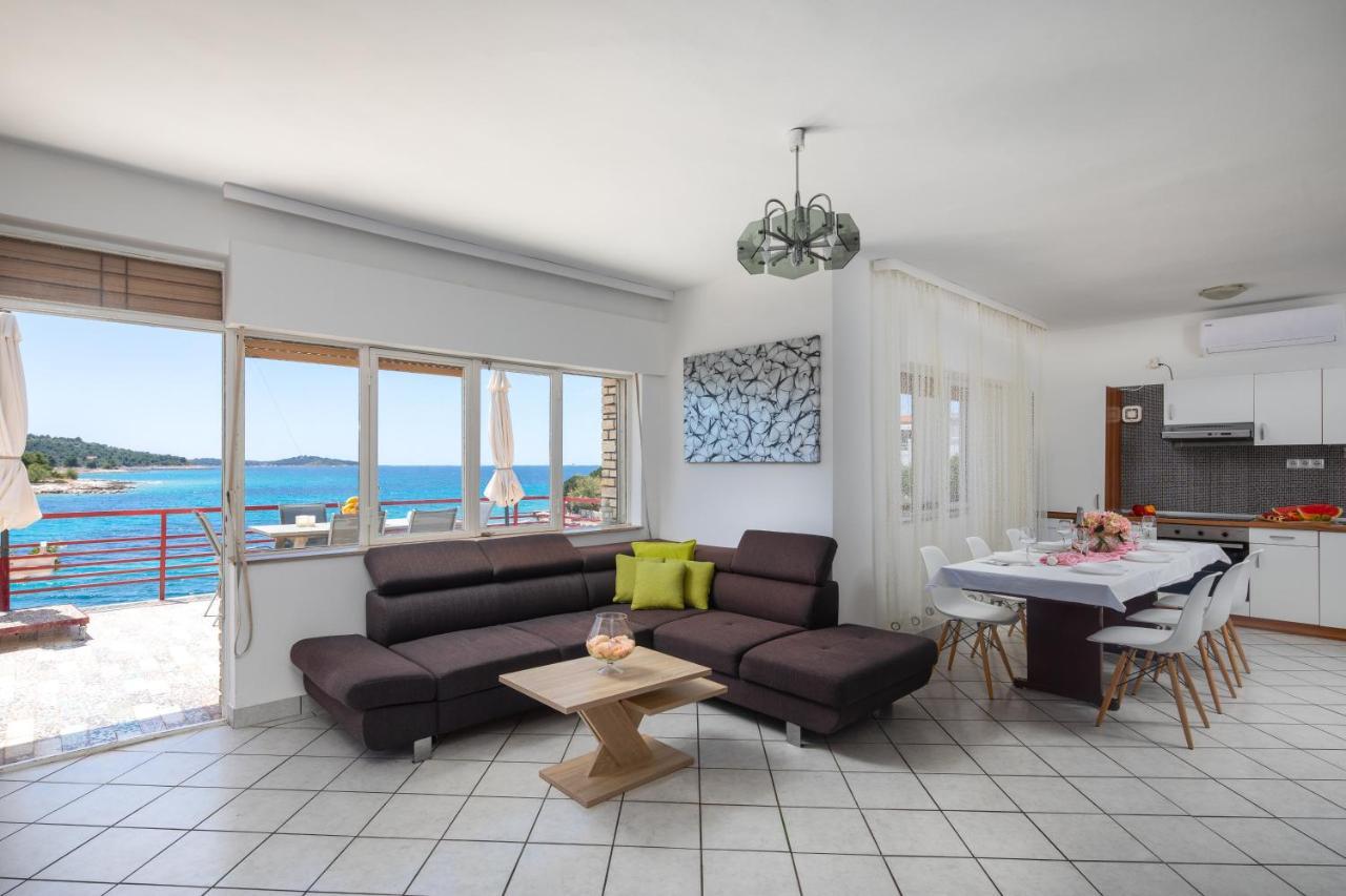 Apartments Villa Zrinka - Last Season Ever! Rogoznica (Sibenik-Knin) Exterior foto