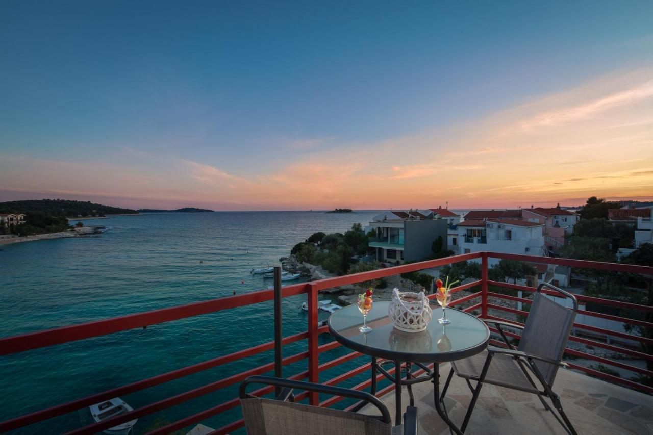 Apartments Villa Zrinka - Last Season Ever! Rogoznica (Sibenik-Knin) Exterior foto